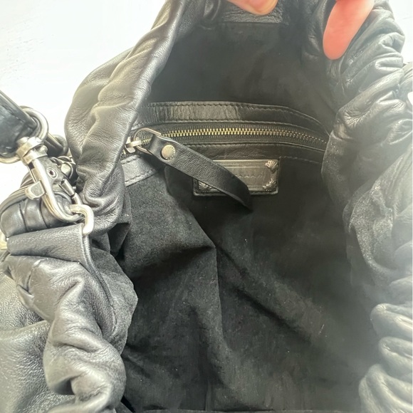 NWT Elie Tahari 100% Leather “Ruby” Hobo in Black - Picture 12 of 16